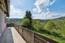 Hauptbild Ruhige Waldrandlage mit Weitblick - EFH mit großem Grundstück und vielfältigem Entwicklungspotenzial