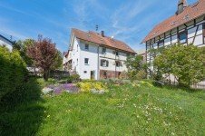 Hauptbild Renovierungsbedürftiges 2-Familienhaus mit großem Garten und Ausbaupotenzial in Forbach